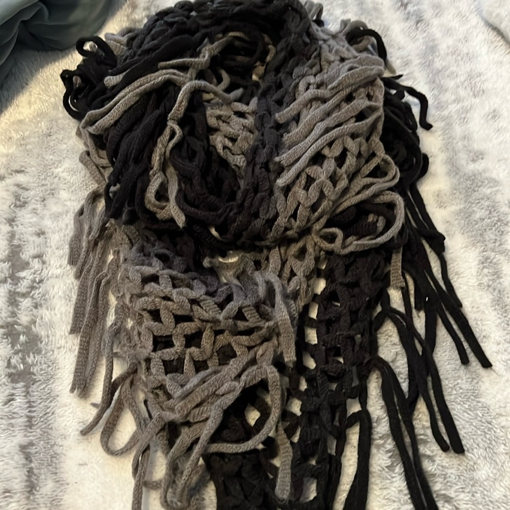 Infinity scarf
